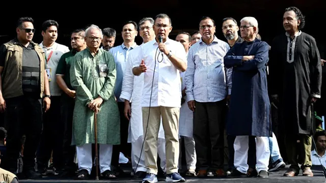 অসহায় মানুষের পাশে থাকতে নেতা-কর্মীদের প্রতি আহ্বান প্রধানমন্ত্রীর