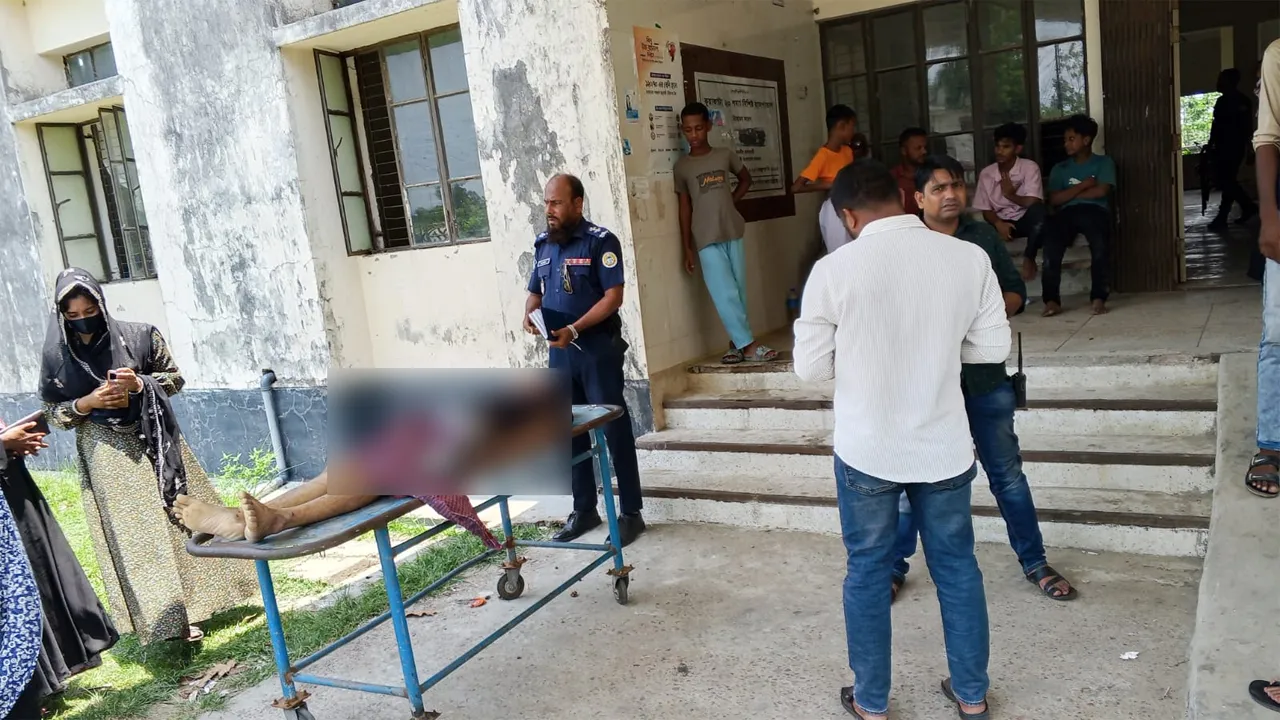 কুয়াকাটায় মোটরসাইকেল দুর্ঘটনায় কিশোর নিহত