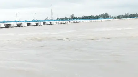 বিপৎসীমার ১৫ সেন্টিমিটার উপর দিয়ে প্রবাহিত হচ্ছে তিস্তার পানি