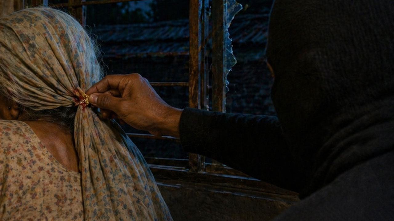 Thief-rips-off-old-woman's-earlobe-to-take-pendant-in-Madarganj