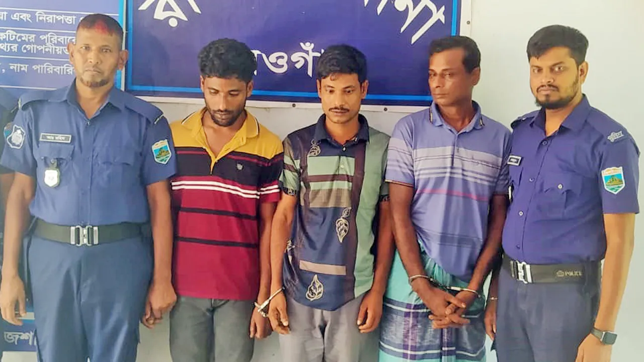 রাণীনগরে চোরচক্রের ৩ সদস্য গ্রেফতার