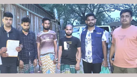 মুরাদনগরে মাদকবিরোধী অভিযানে ইয়াবাসহ গ্রেফতার ৩