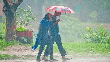 ঢাকায় বজ্রবৃষ্টির পূর্বাভাস, কমতে পারে তাপমাত্রা