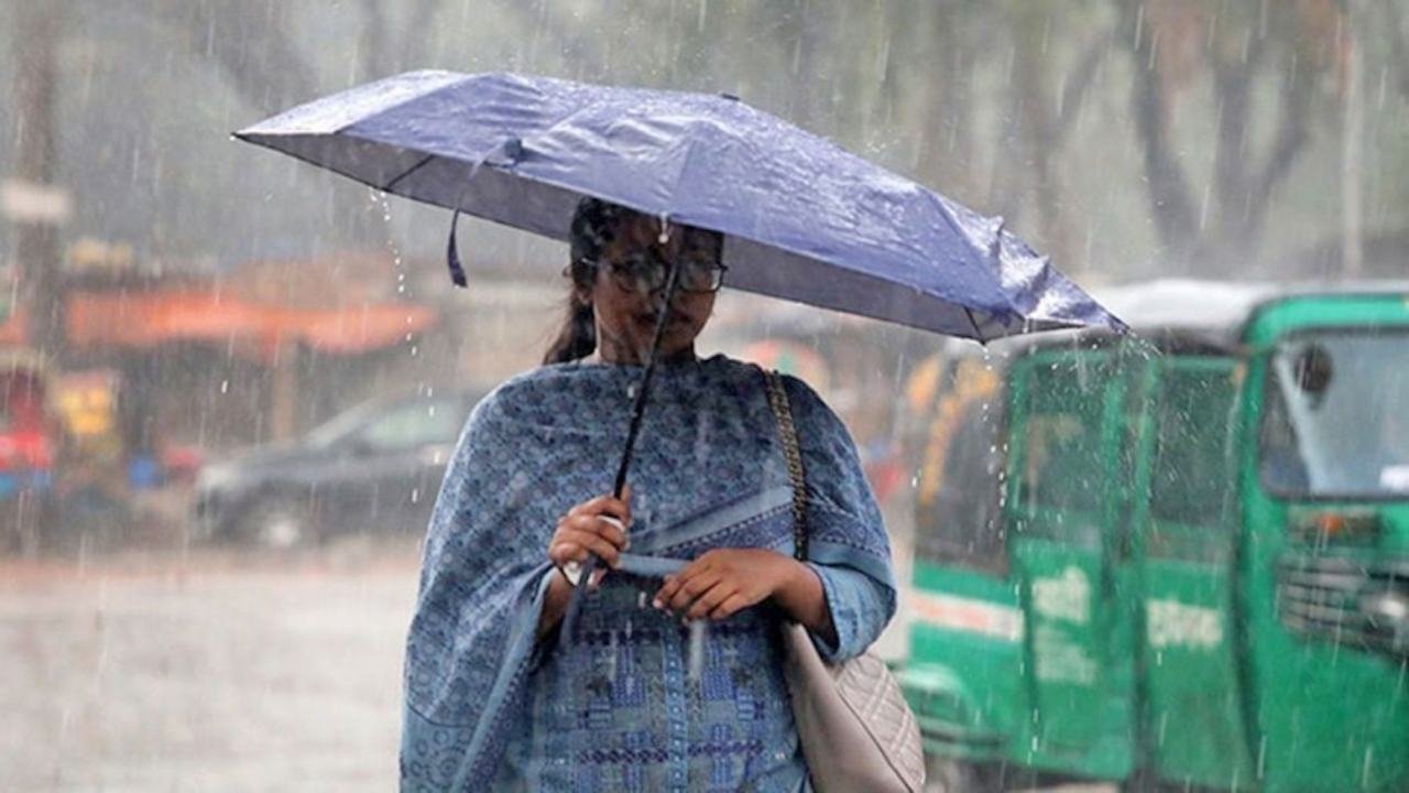 Thunderstorms-forecast-in-8-districts-by-noon