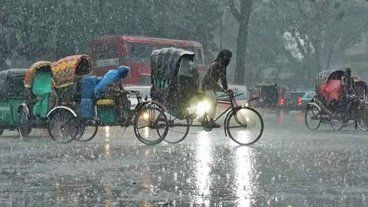 Thunderstorms-forecast-in-Dhaka-by-noon