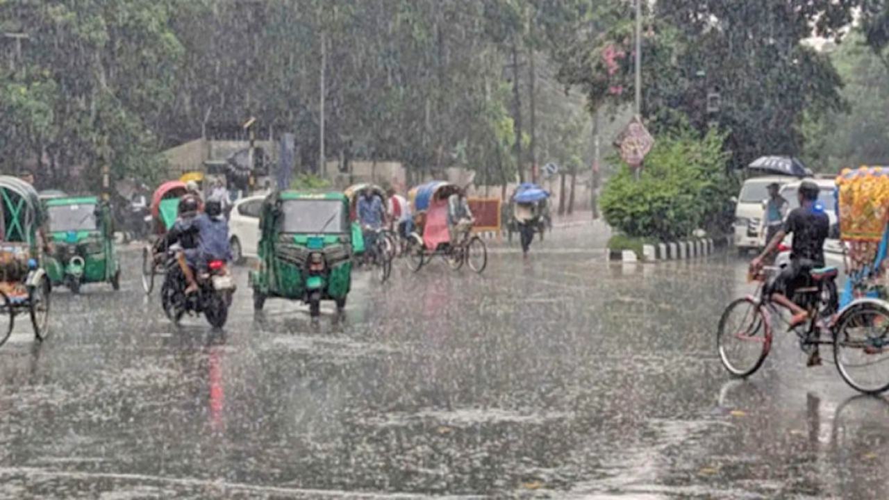 Thunderstorms-forecast-in-Dhaka-by-noon