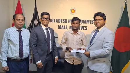 মালদ্বীপে বিপদগ্রস্ত বাংলাদেশী কর্মীকে দেশে ফিরতে বিমান টিকিট দিলো হাইকমিশন