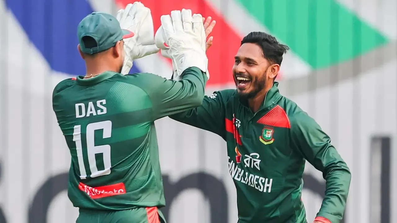 ব্যাটিং তাণ্ডবে পাকিস্তানকে ৮ উইকেটে হারাল বাংলাদেশ