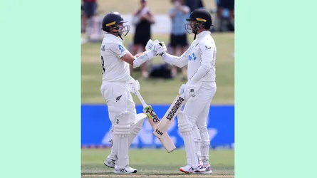 লাথাম-কনওয়ের রেকর্ড সেঞ্চুরিতে প্রথম দিন নিউজিল্যান্ডের