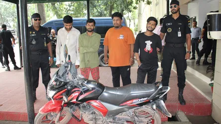 টঙ্গীতে ছুরিকাঘাতে বিশ্ববিদ্যালয় শিক্ষার্থীকে হত্যা, ৪ ছিনতাইকারী গ্রেফতার