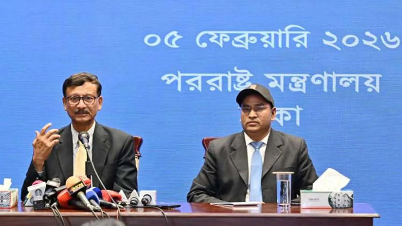 দু’দেশের জাতীয় স্বার্থে তফাত উপলব্ধি থাকায় বাংলাদেশ-ভারত সম্পর্ক থমকে আছে