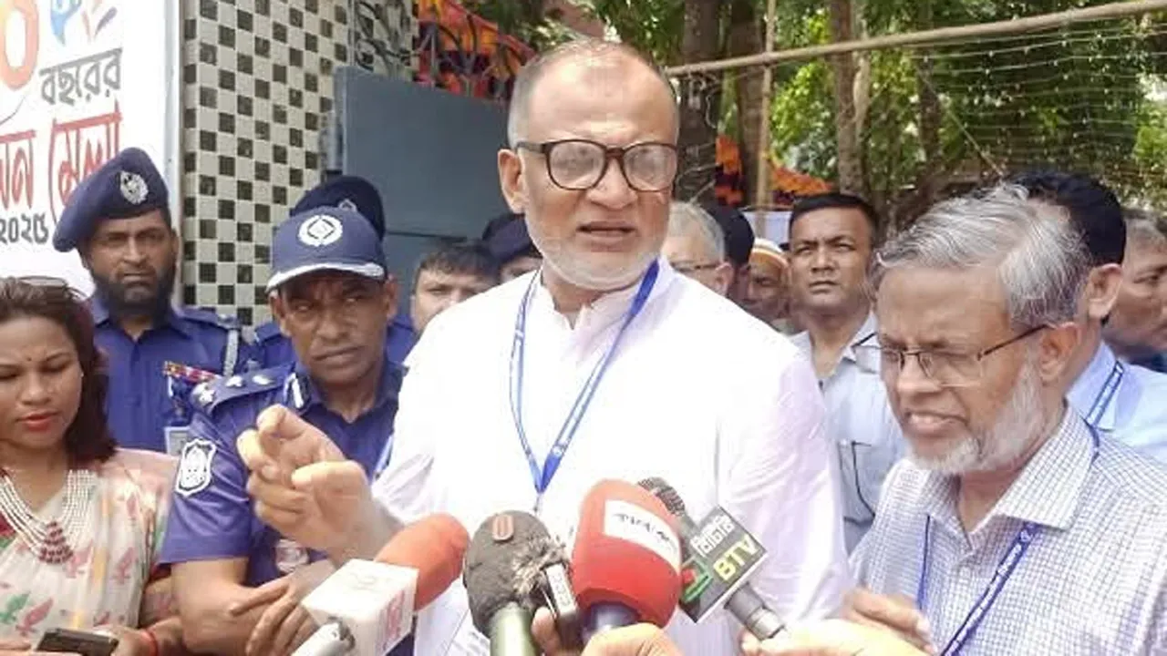 আগামী দিনে সন্তানদের নেতৃত্বের যোগ্যতায় গড়ে তুলতে হবে : বাণিজ্য উপদেষ্টা