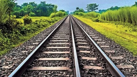 সরিষাবাড়ী ট্রেনে কাটা পড়ে যুবকের মৃত্যু