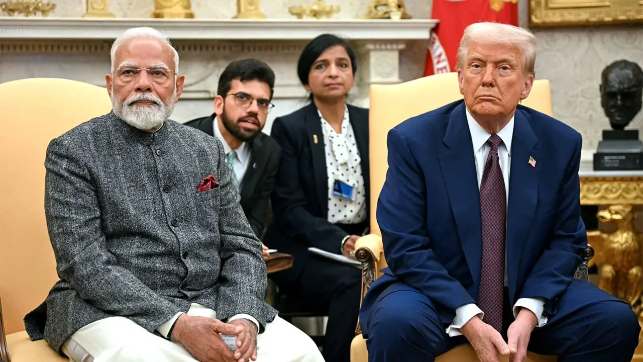 আবার দ্বিধা বাড়ালেন ট্রাম্প, যুক্তরাষ্ট্র নাকি রাশিয়া কাকে বেছে নেবে ভারত?