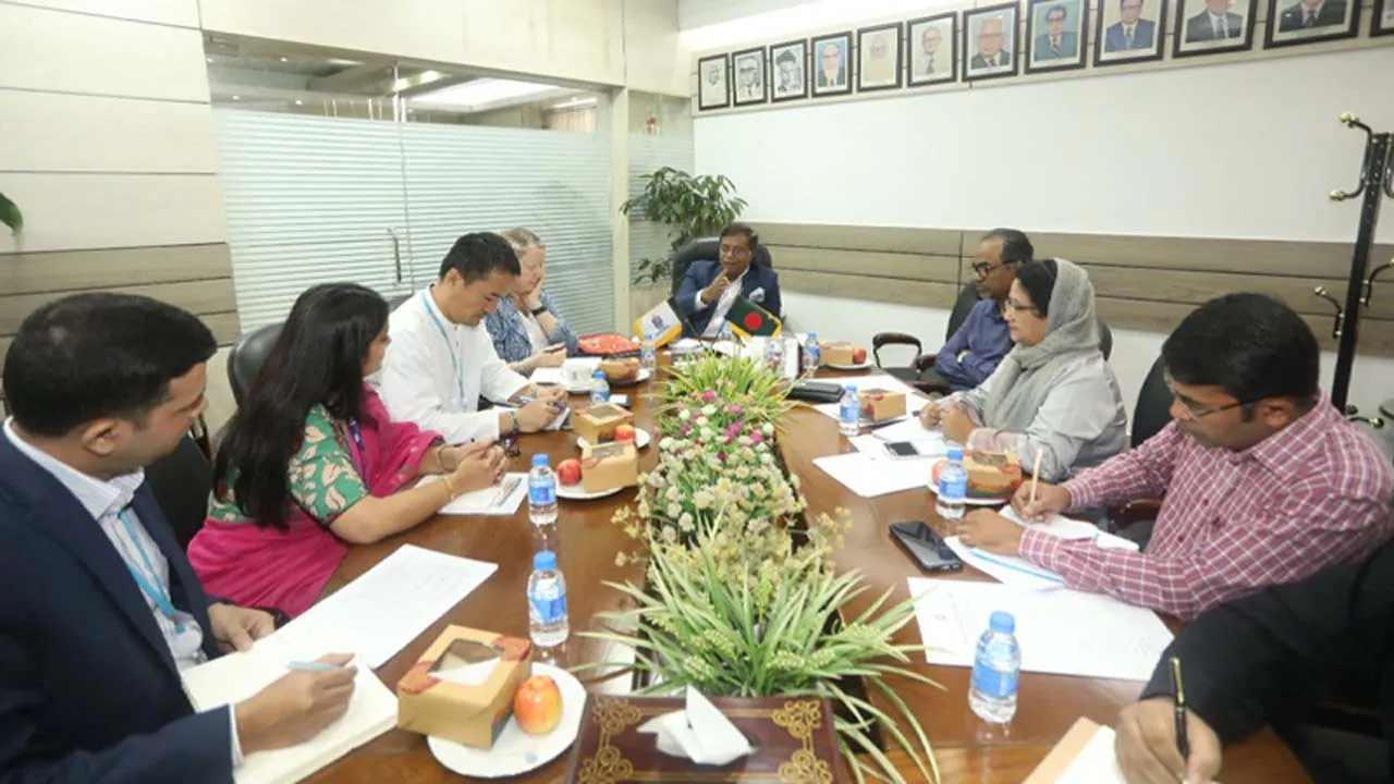 শিক্ষার্থীদের মানসিক স্বাস্থ্য সুরক্ষায় নতুন প্রকল্প নিতে আগ্রহী ইউনেস্কো