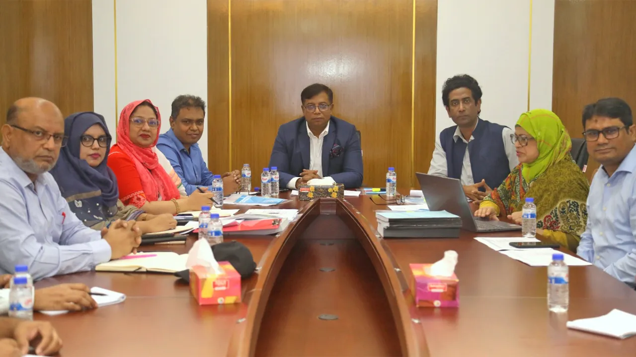 শিক্ষার্থীদের সফট স্কিল বাড়াতে প্রশিক্ষণ প্রোগ্রাম চালুর উদ্যোগ ইউজিসির