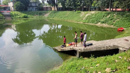 ঠাকুরগাঁওয়ে ইউএনও কার্যালয়ের পুকুরে সাঁতার প্রশিক্ষণে এসে শিশুর মৃত্যু