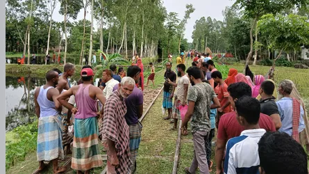 উলিপু‌রে ট্রেনে কাটা প‌ড়ে একজনের মৃত্যু