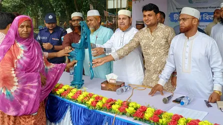 উল্লাপাড়ায় দোস্ত এইড উদ্যোগে ৫২টি টিউবওয়েল বিতরণ