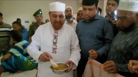 উল্লাপাড়া স্বাস্থ্য কমপ্লেক্স পরিদর্শনে এমপি রফিকুল ইসলাম খান
