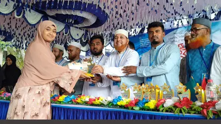 ভালো মানুষ হিসেবে গড়ে উঠতে হবে : মাওলানা রফিকুল ইসলাম খান