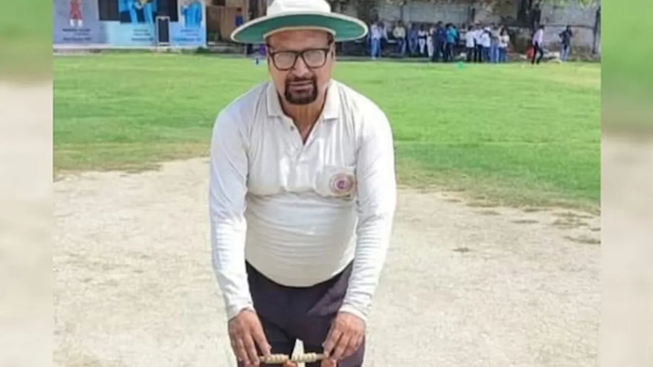 ম্যাচ চলাকালীন মৌমাছির আক্রমণে আম্পায়ারের মৃত্যু