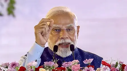 পঁচাত্তরে মোদি, এবার কি বিজেপিতে অবসরের বয়স নিয়ে বিতর্ক থামবে?