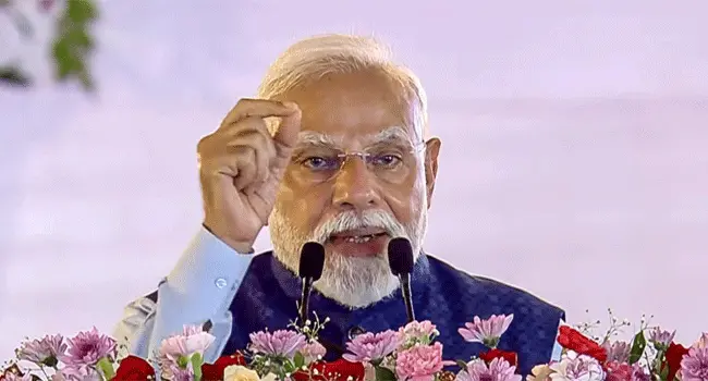পঁচাত্তরে মোদি, এবার কি বিজেপিতে অবসরের বয়স নিয়ে বিতর্ক থামবে?