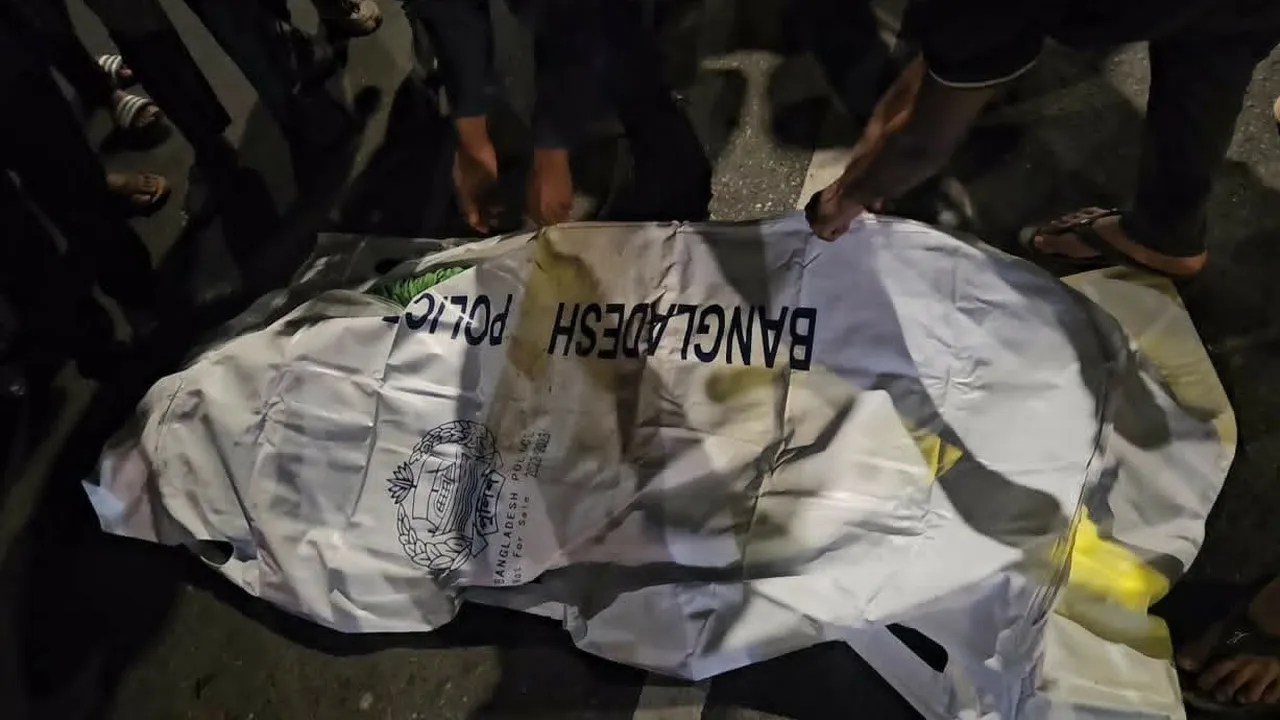 পূর্বাচলে প্রাইভেটকারের ধাক্কায় নিহত ১