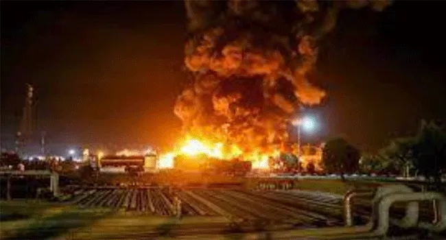 ইরাকের তেলক্ষেত্রে বিস্ফোরণের কারণে কার্যক্রম স্থগিত করেছে মার্কিন কোম্পানি