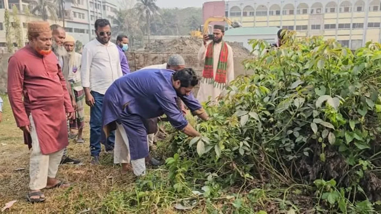 মাসব্যাপী পরিষ্কার-পরিচ্ছন্নতা কর্মসূচির উদ্বোধন করলেন এমপি মনজুরুল হক রাহাদ