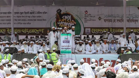 আ’লীগ নিষিদ্ধের দাবিসহ হেফাজতের ১২ দফা