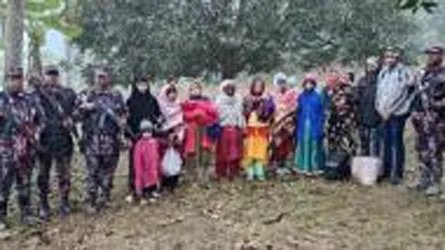 ভোলাহাট সীমান্তে অনুপ্রবেশের সময় আটক ২৭