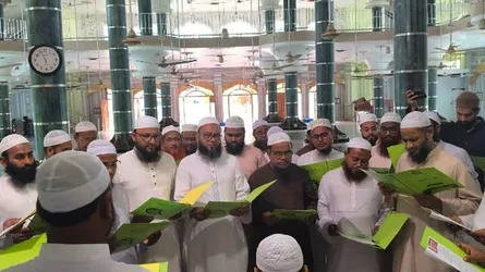 আদর্শিক বিজয়ের লক্ষ্যে ঐক্যবদ্ধভাবে কাজ করতে হবে: চরমোনাই পীর