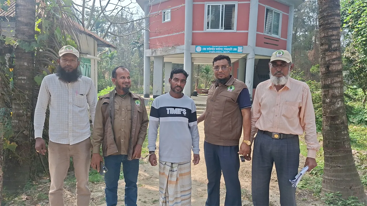 পাথরঘাটায় ২টি হরিণ ও ফাঁদসহ শিকারি আটক