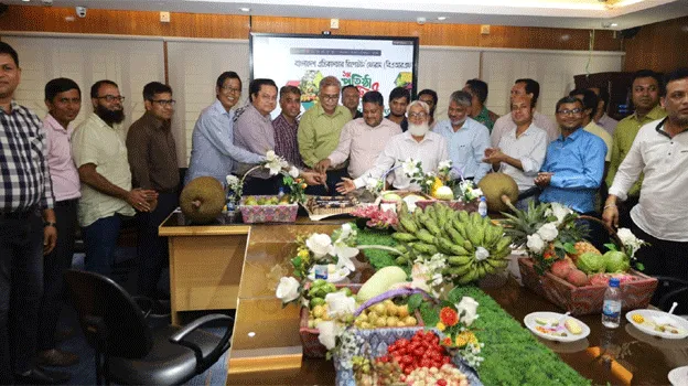 কৃষিকে ক্ষতিগ্রস্ত করে এমন সংবাদ না করার আহ্বান সাবেক কৃষি সচিবের