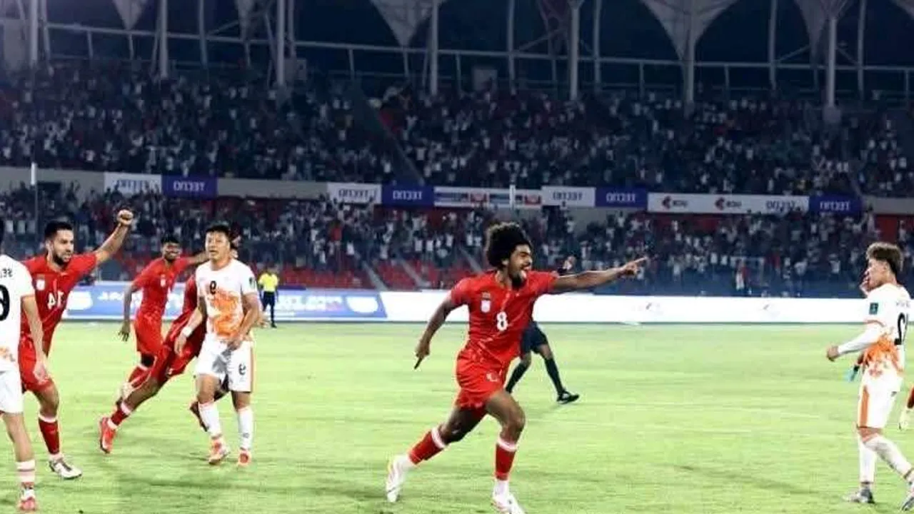 হামজার প্রশংসায় পঞ্চমুখ ভুটান কোচ, কাবরেরা কথা বললেন ফাহমিদুলকে নিয়ে