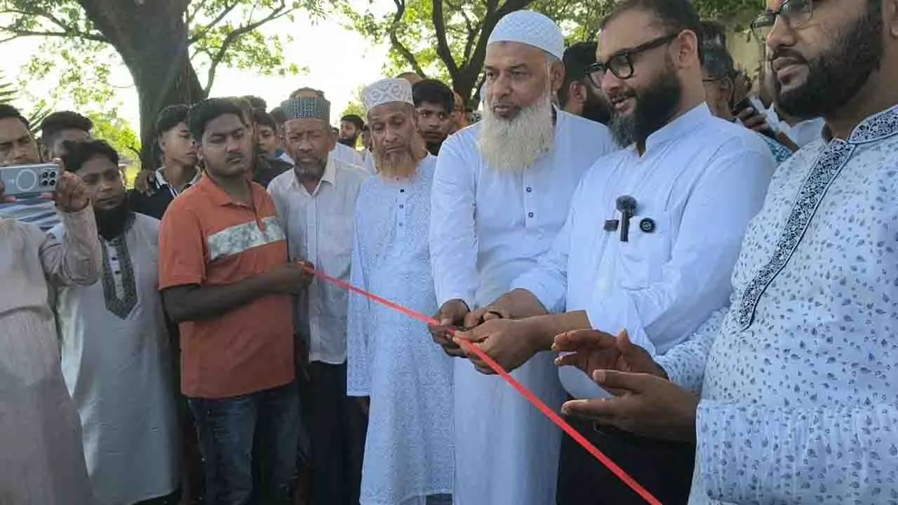 সাভারে ব্যারিস্টার মীর আহমেদ বিন কাশেম আরমানের ২টি রাস্তা উদ্বোধন