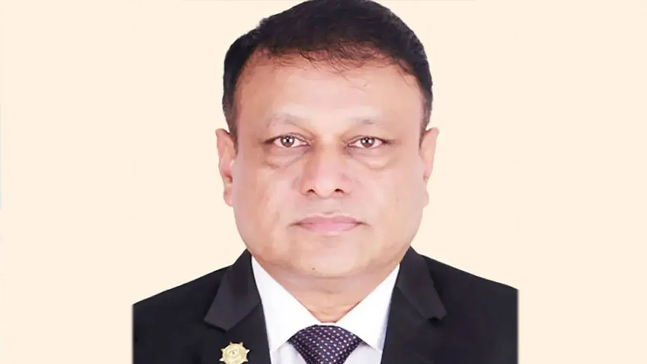 এসএসএফের সাবেক মহাপরিচালক মজিবুরের ৩৪ ব্যাংক হিসাব অবরুদ্ধ