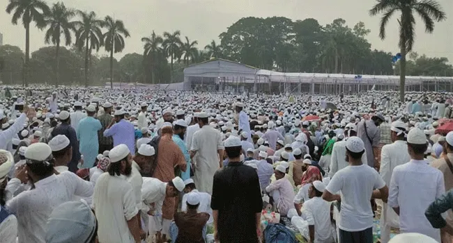 সোহরাওয়ার্দীতে হেফাজতের মহাসমাবেশে জনতার ঢল