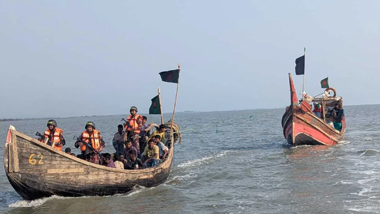 বাংলাদেশী ৫৫ জেলেকে ফেরত দিলো মিয়ানমারের আরাকান আর্মি