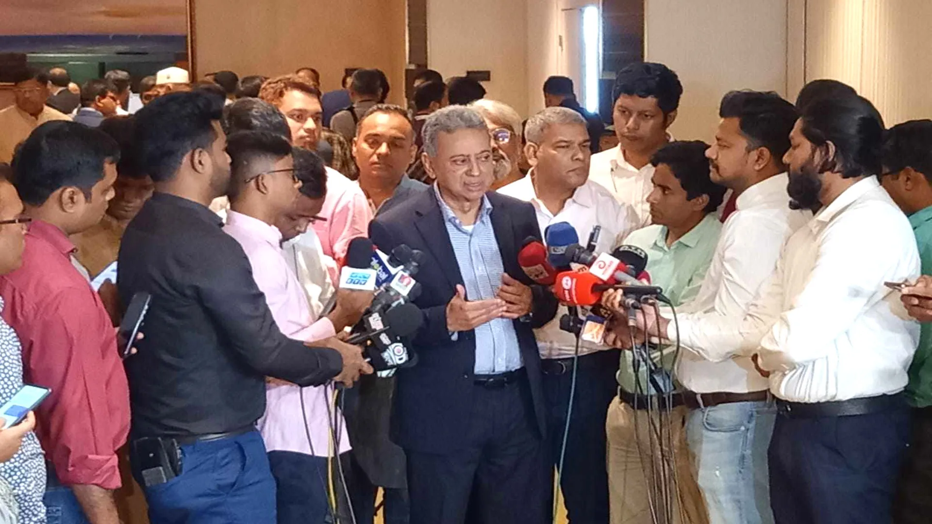 শেখ হাসিনার বিচারের সাথে নির্বাচনের কোনো সম্পর্ক নেই : আমীর খসরু