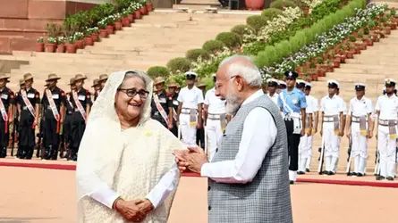 শেখ হাসিনাকে ফেরত চেয়ে বাংলাদেশের চিঠি, কী করবে ভারত