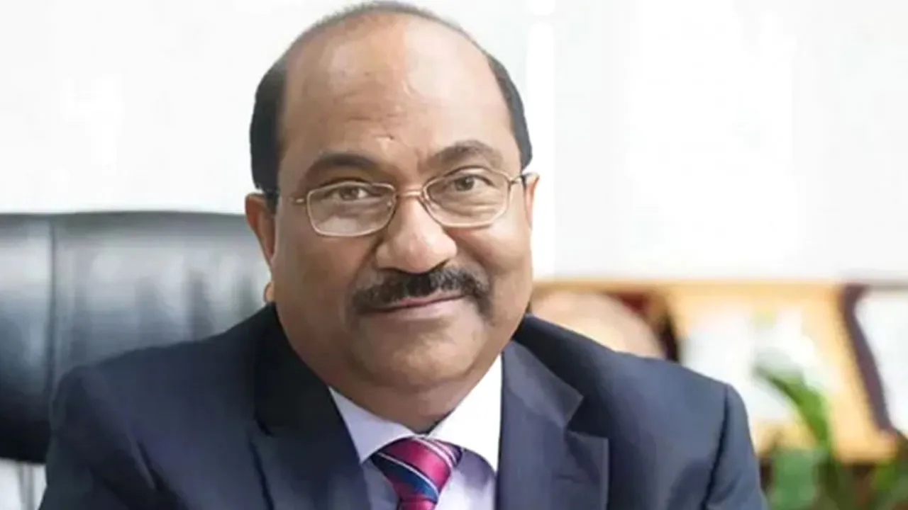স্ত্রী-মেয়েসহ এস কে সুরের বিরুদ্ধে দুদকের মামলার অনুমোদন