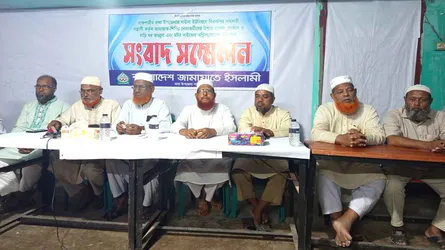 বাঘায় বিএনপি নেতার বিরুদ্ধে জামায়াত নেতাকর্মীদের বাড়িঘর-দোকানপাটে লুটপাটের অভিযোগ