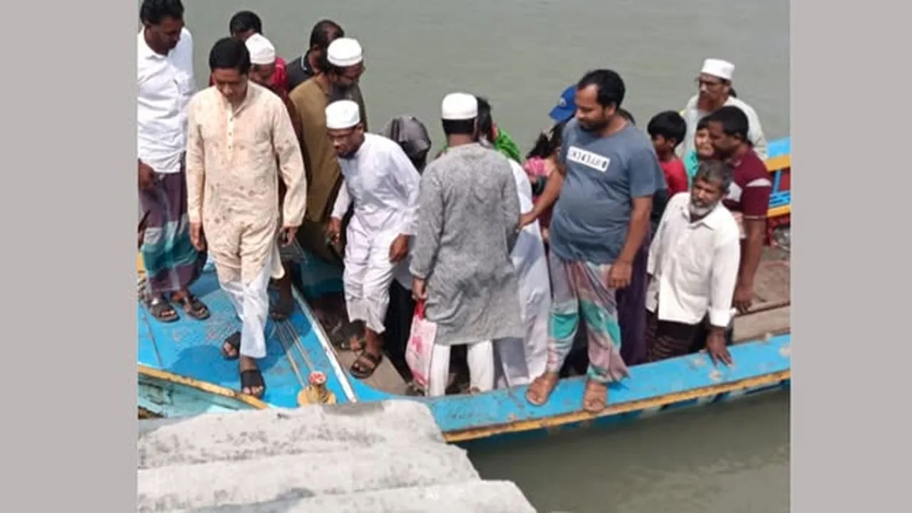 কাউখালীতে কালিগঙ্গা নদীর তীরে সাঁকো নির্মাণ, এলাকাবাসীর স্বস্তি