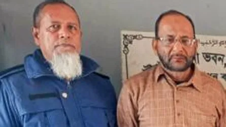 কাউখালীতে বোমা বিস্ফোরণ ও অগ্নিসংযোগ মামলায় আওয়ামী লীগ নেতা গ্রেফতার