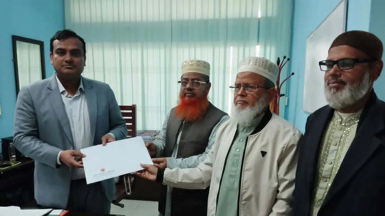 মুন্সীগঞ্জ-৩ আসনে জামায়াত মনোনীত প্রার্থীর মনোনয়নপত্র গ্রহণ