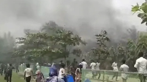 উত্তরায় বিমানবাহিনীর প্রশিক্ষণ বিমান বিধ্বস্ত, হতাহত অনেক