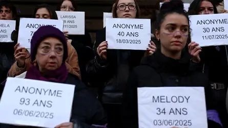 ফ্রান্সে নারীর প্রতি সহিংসতা বন্ধে হাজারো মানুষের বিক্ষোভ